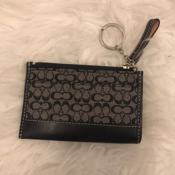 Coach signature key chain - Picture 3 of 7